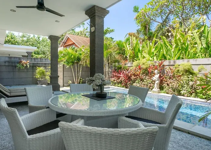3 Bedroom Mawar Walk To 别墅 勒吉安