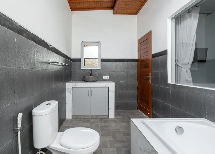 别墅 3 Bedroom Mawar Walk To 勒吉安