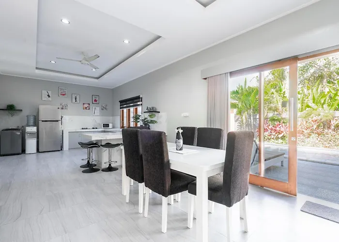 别墅 3 Bedroom Mawar Walk To *
