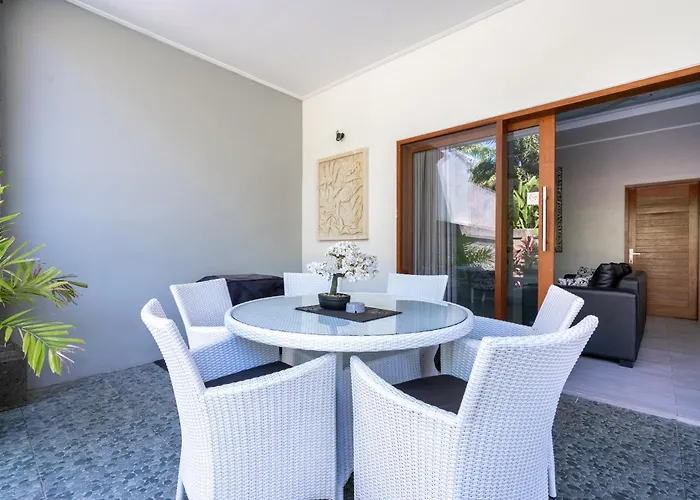 3 Bedroom Mawar Walk To * 勒吉安