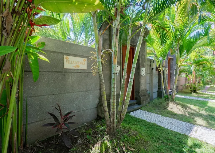 别墅 3 Bedroom Mawar Walk To