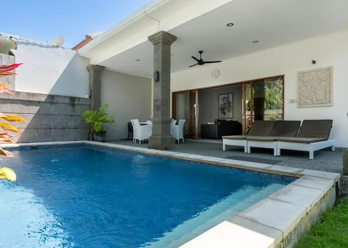 3 Bedroom Mawar Walk To 别墅 *